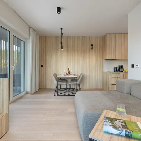 Wyspa Uznam Promenada Na Wydmie *